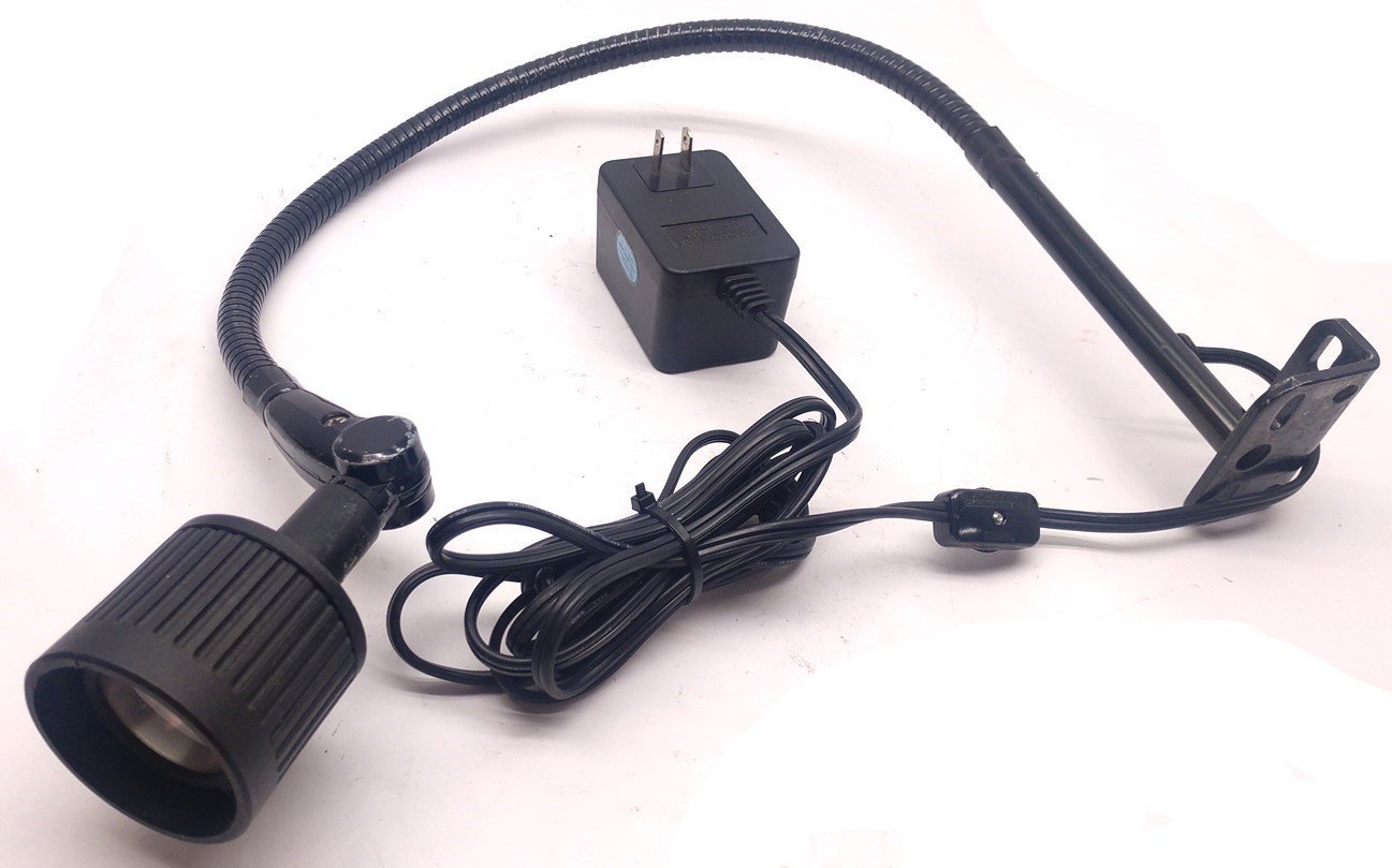 Used Dazor Model 6930 Lamp, Halogen Lighting w Flexible Arm, 118V, 60Hz, 0.2 Amp