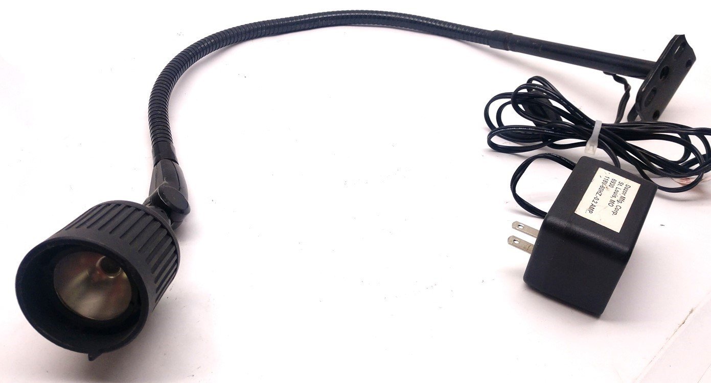 Used Dazor Model 6930 Lamp, Halogen Lighting w/Flexible Arm, 118V, 60Hz, Missing Bulb