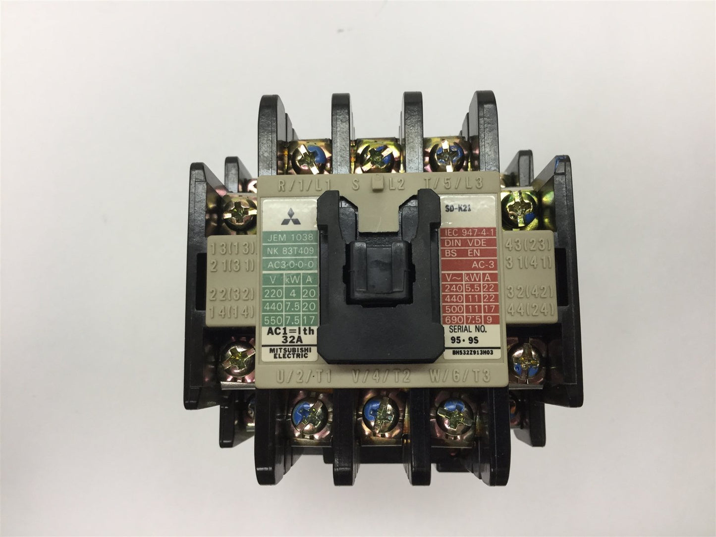 Used Mitsubishi SD-K21 Contactor, 3-Pole with 2x N/O and 2x N/C Auxiliary Contacts