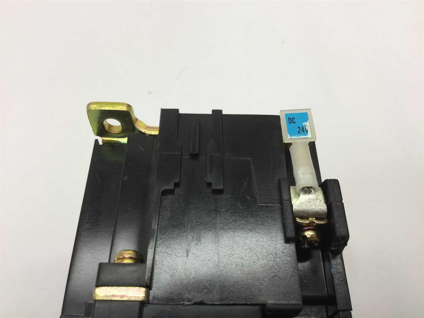 Used Mitsubishi SD-K21 Contactor, 3-Pole with 2x N/O and 2x N/C Auxiliary Contacts
