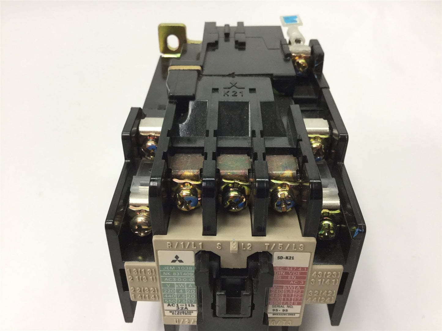 Used Mitsubishi SD-K21 Contactor, 3-Pole with 2x N/O and 2x N/C Auxiliary Contacts