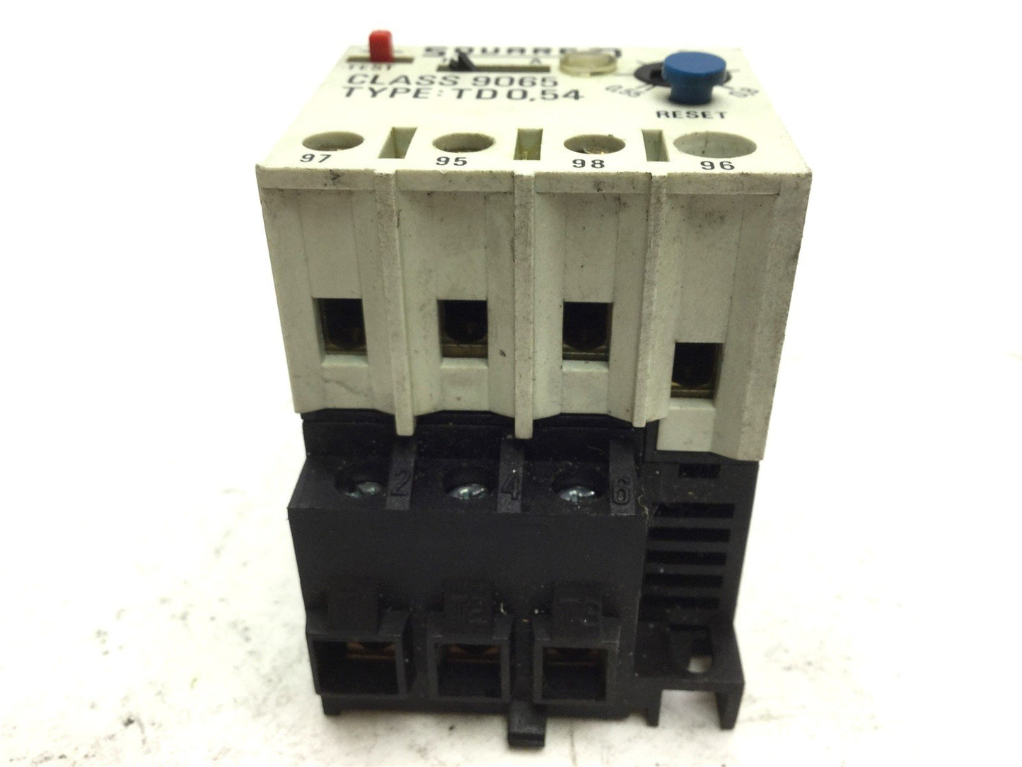 Used Lot of 2 Square D TD0,54 Overload Relay Amperage: 0.55-0.8A Contacts: 240-600VAC