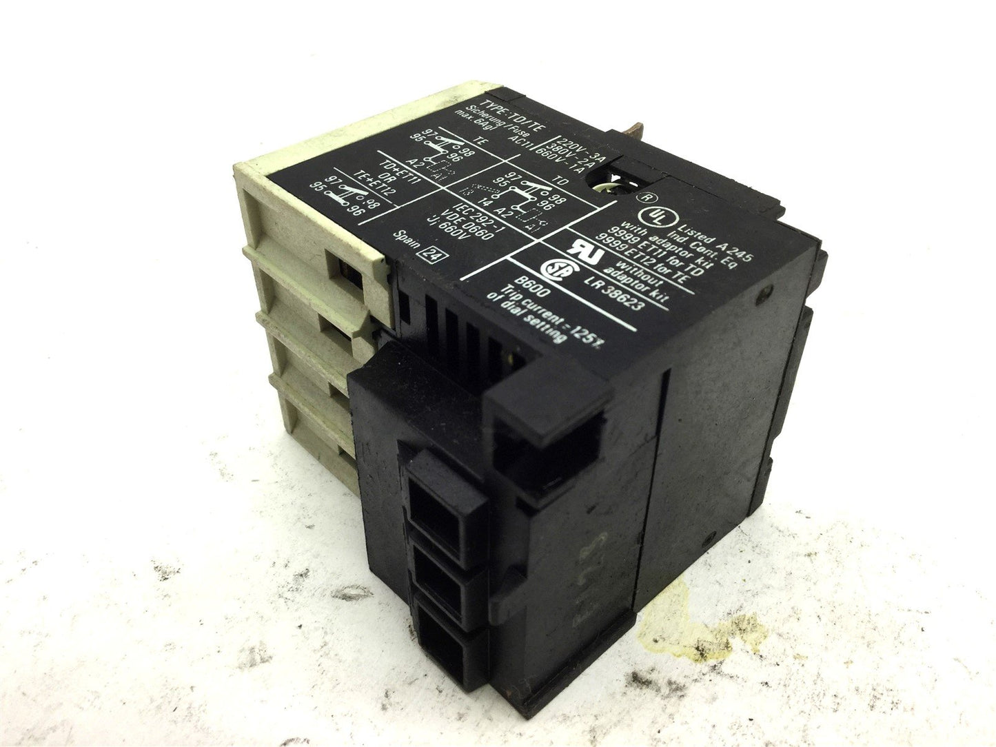 Used Square D TD1,8 Overload Relay, Contacts: 240-600VAC, Amperage Range: 1.8-2.6A