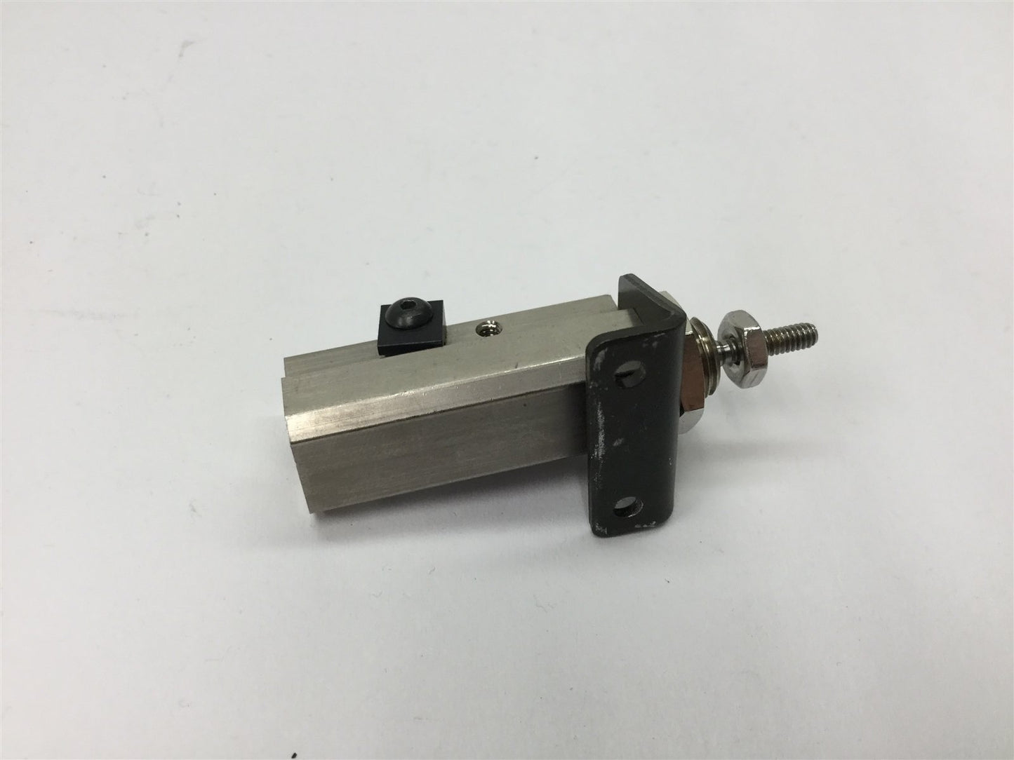Used SMC NCDJPL6-050D Pin Cylinder, Bore: 1/4", Stroke: 1/2", Pressure: 100psi 0.7MPa