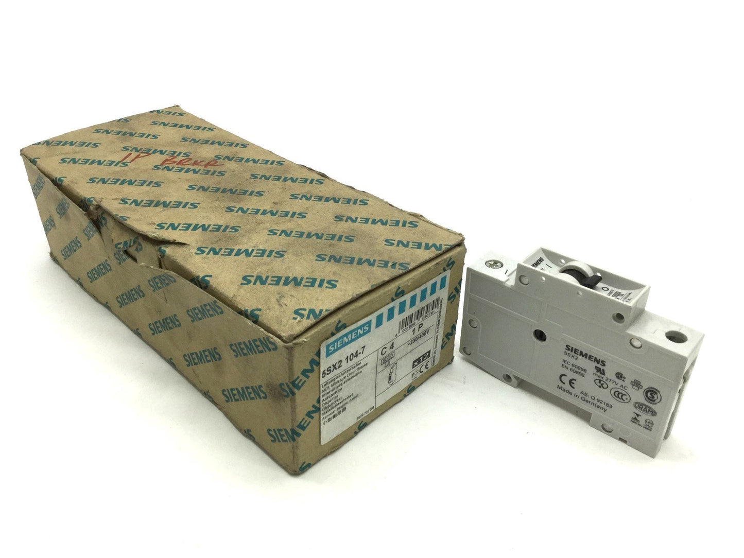 New Lot of 12 Siemens 5SX2-104-7 Circuit Breakers 1 Pole, ~230/400V, Max 277VAC