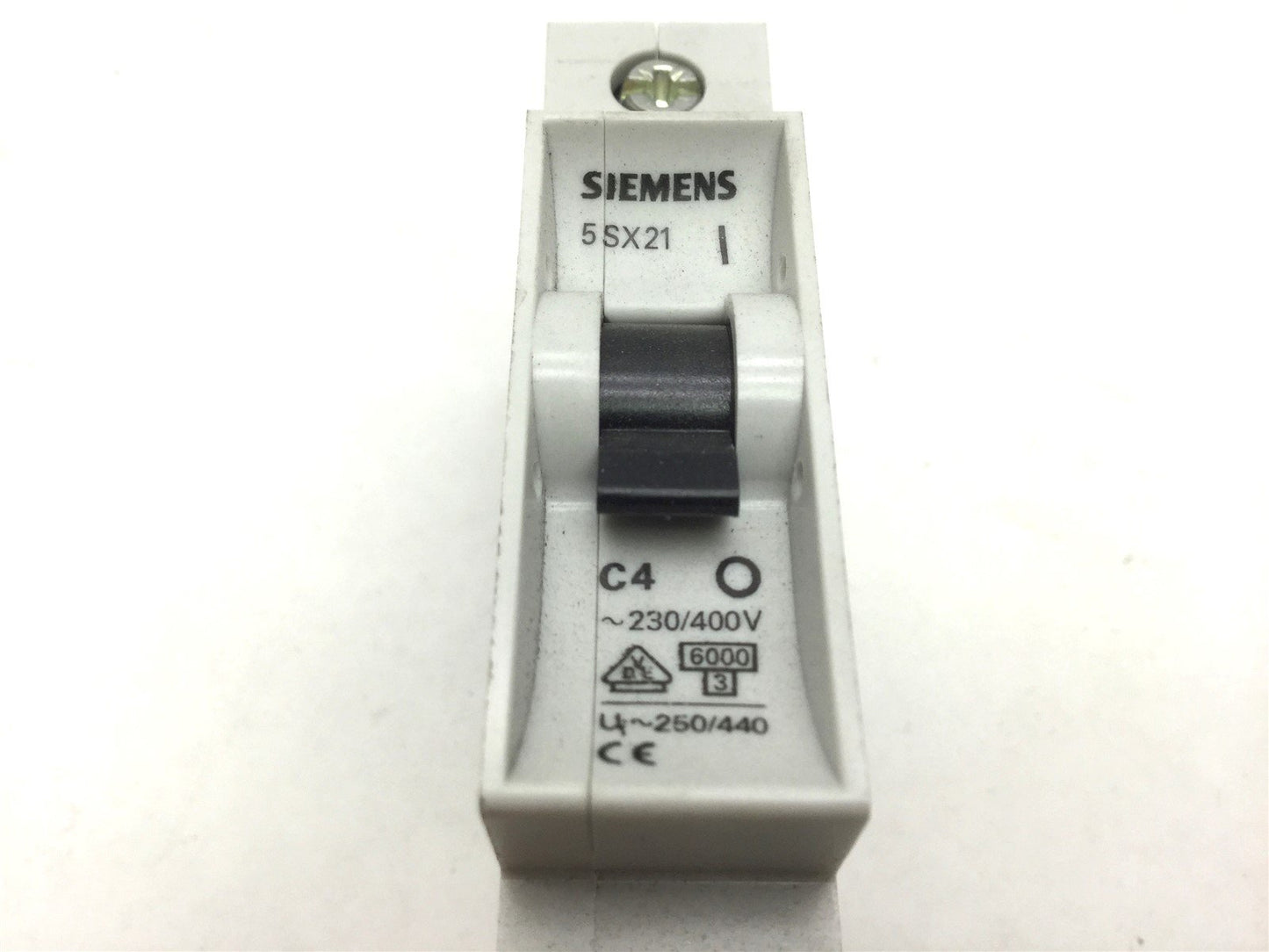 New Lot of 12 Siemens 5SX2-104-7 Circuit Breakers 1 Pole, ~230/400V, Max 277VAC