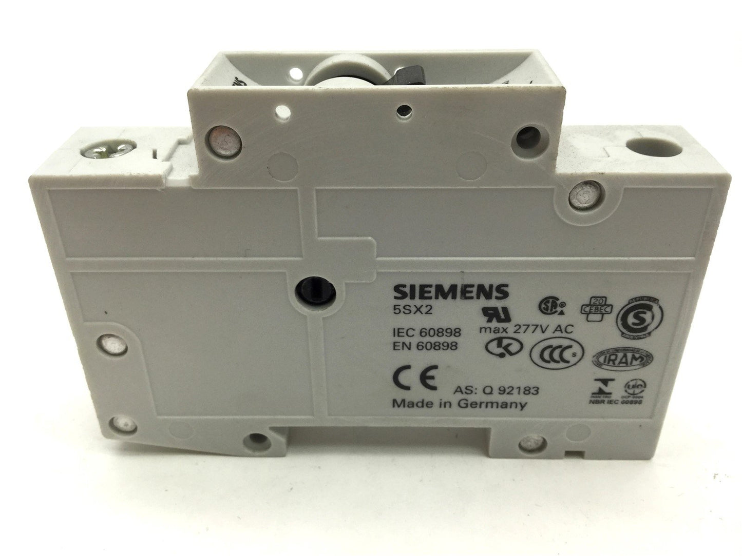 New Lot of 12 Siemens 5SX2-104-7 Circuit Breakers 1 Pole, ~230/400V, Max 277VAC