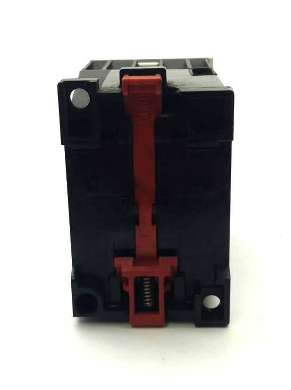 Used Square D 9065 TR0.4 Overload Relay, 0.4-0.6A, 3-Pole, NO/NC, 600VAC/300VDC