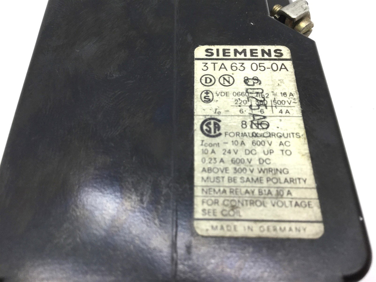 Used Siemens 3-TA-63-05-0A Relay, Coil: 24VAC 50/60Hz, Contacts: 600V Max, 10A