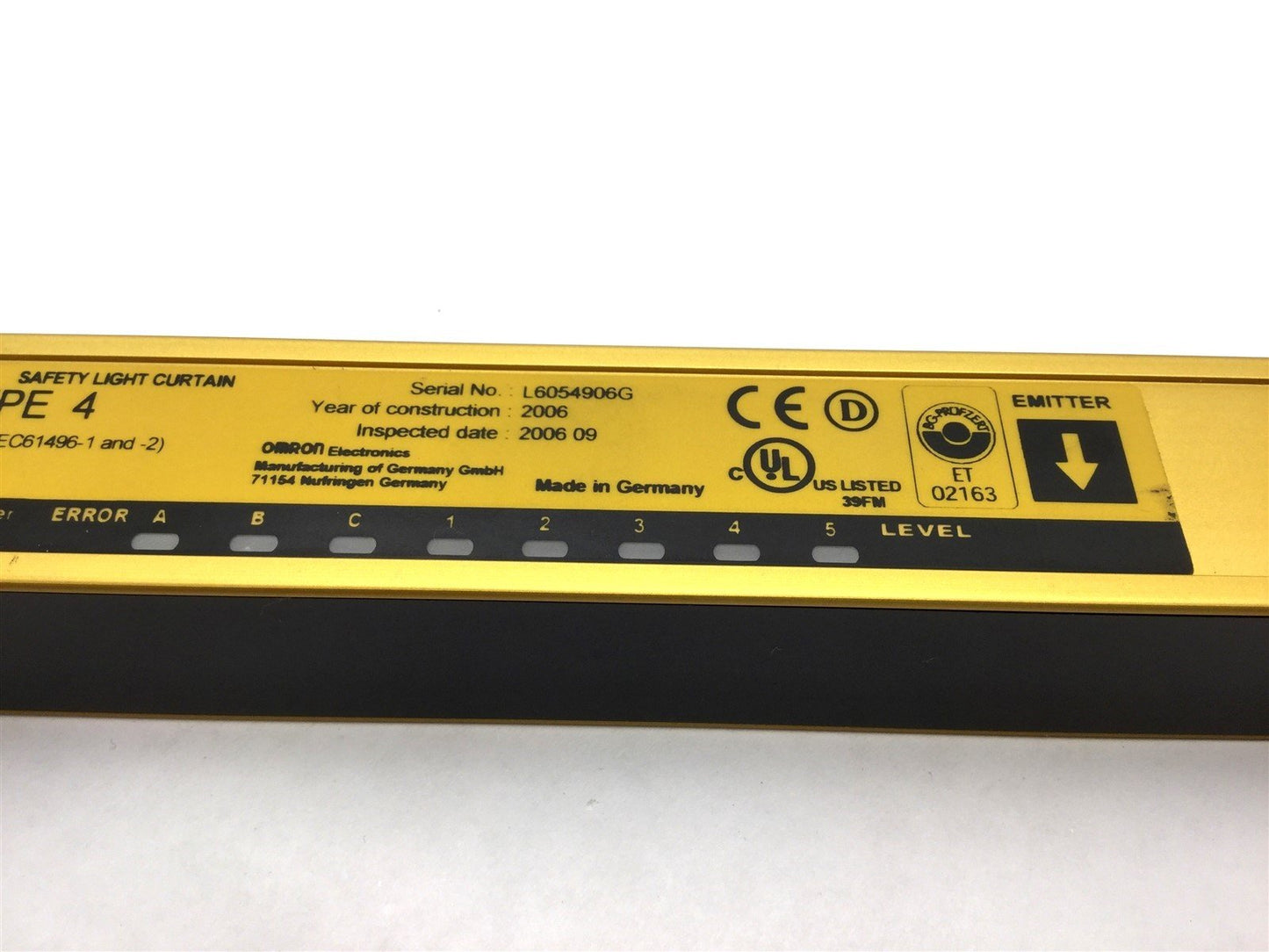 Used Omron F3SN-A0297P14 Safety Light Curtain Emitter & Receiver 24VDC IP65 L: 297mm