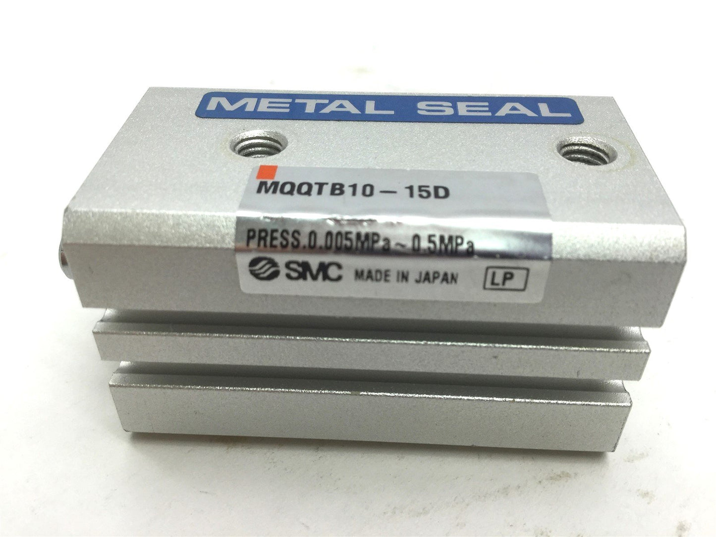 Used SMC MQQTB10-15D Low Friction Compact Cylinder Metal Seal Bore: 10mm Stroke: 15mm