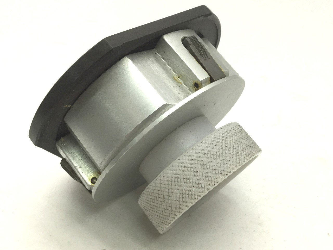 Used 3 Point Chuck for Tape Application, Outer Diameter: 76mm, Bore: 10mm