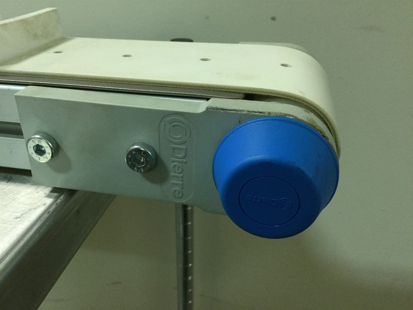Used Dierre Roller Conveyor Belt Length: 1000mm Belt Width: 70mm, Coupling: 10mm