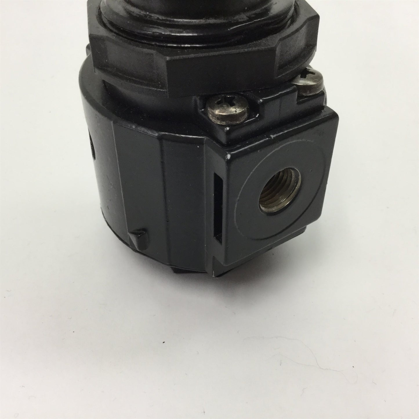 Used Bimba AP20-R2GL Air Pressure Regulator, Inlet: 300psi Max, Outlet: 12-125psi