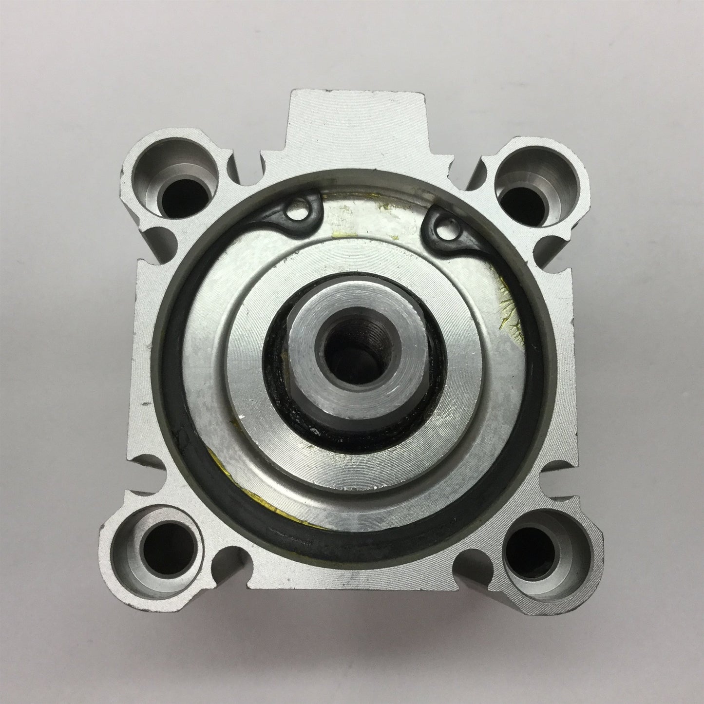 Used SMC CQ2B40-5DZ Compact Cylinder, Stroke: 5mm, Bore: 40mm, Pressure: 1.0MPa Max