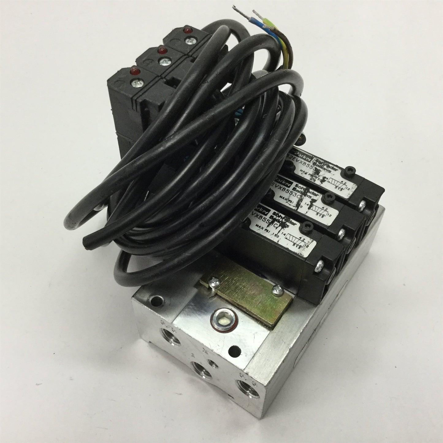 Used Lot of 3 Parker B2EVXB553C Solenoid Valves, 2-Position 5-Port, Pressure: 150psi
