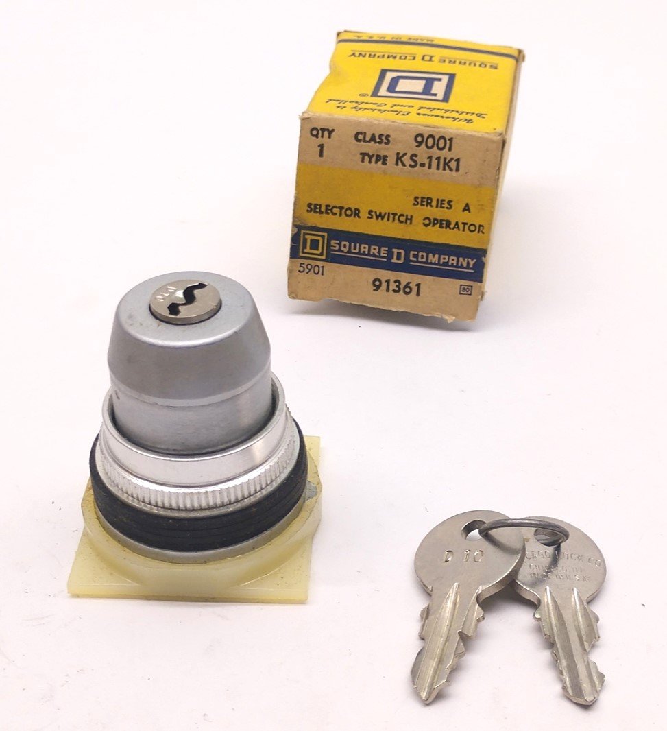 Used Square D Class 9001 Type KS-11K1 Series A 2-Position Selector Switch With Keys