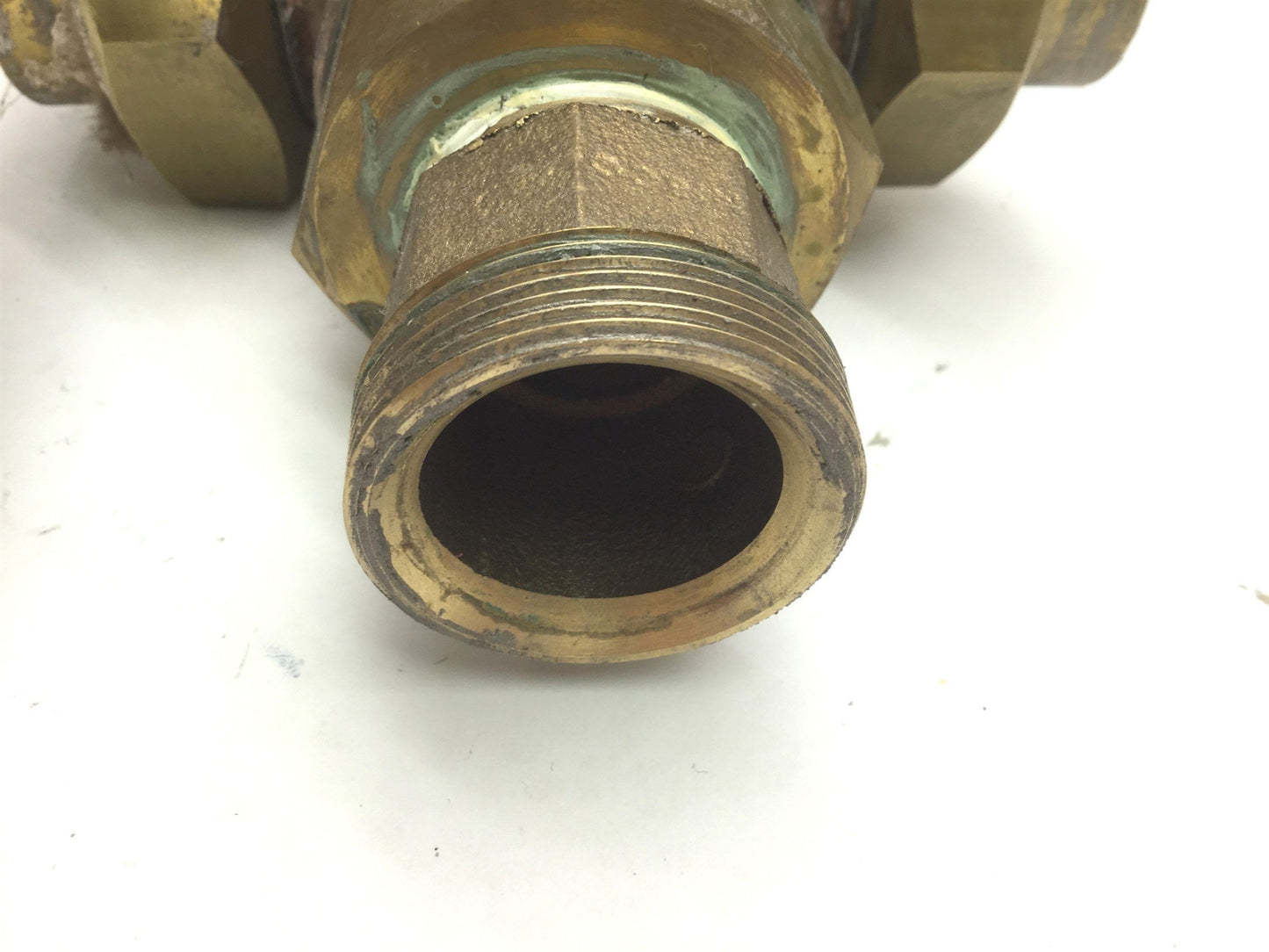 Used Hoffman 1140-06 Thermostatic Temperature Regulator, Ports: 1" NPT Range: 100-140