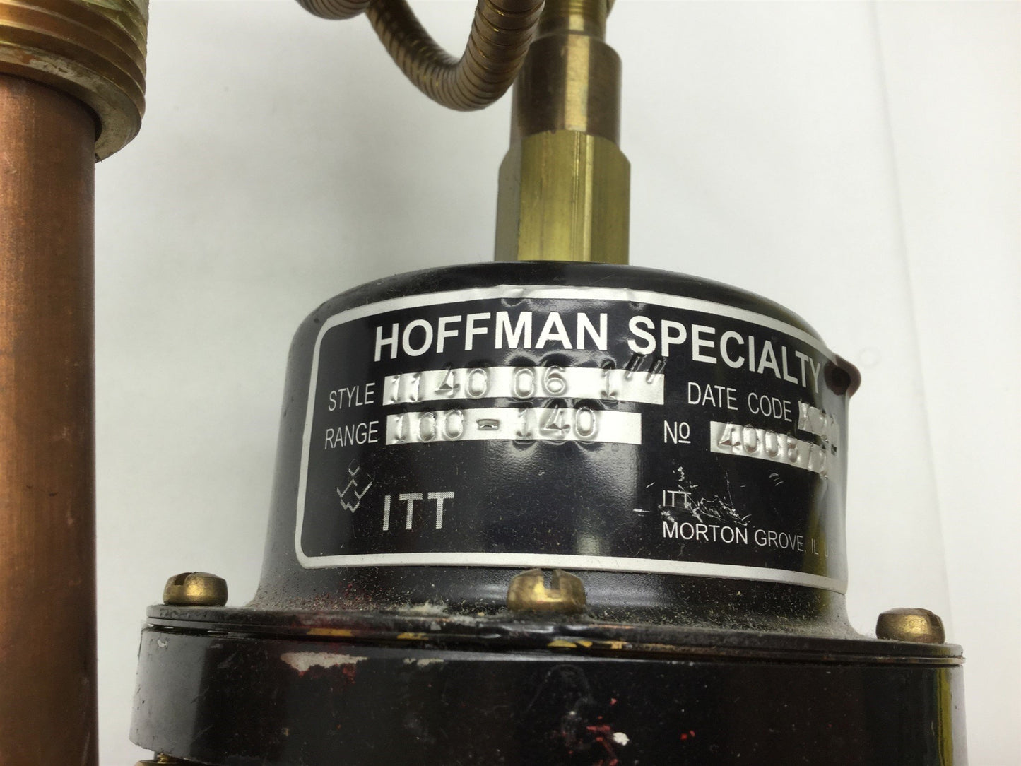 Used Hoffman 1140-06 Thermostatic Temperature Regulator, Ports: 1" NPT Range: 100-140