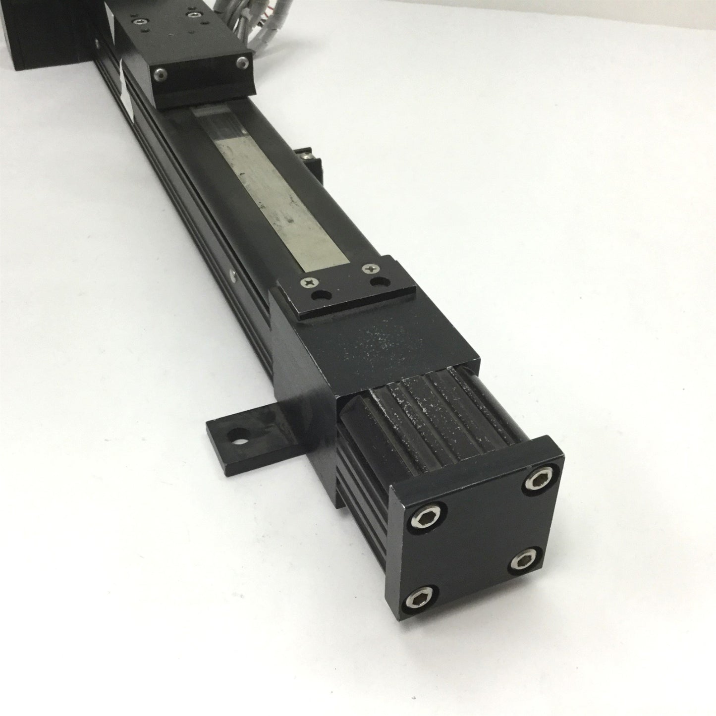 Used Industrial Devices R2X23C-35T-6-MS5E Electric Cylinder, Travel: 6", 7.75" x 2"