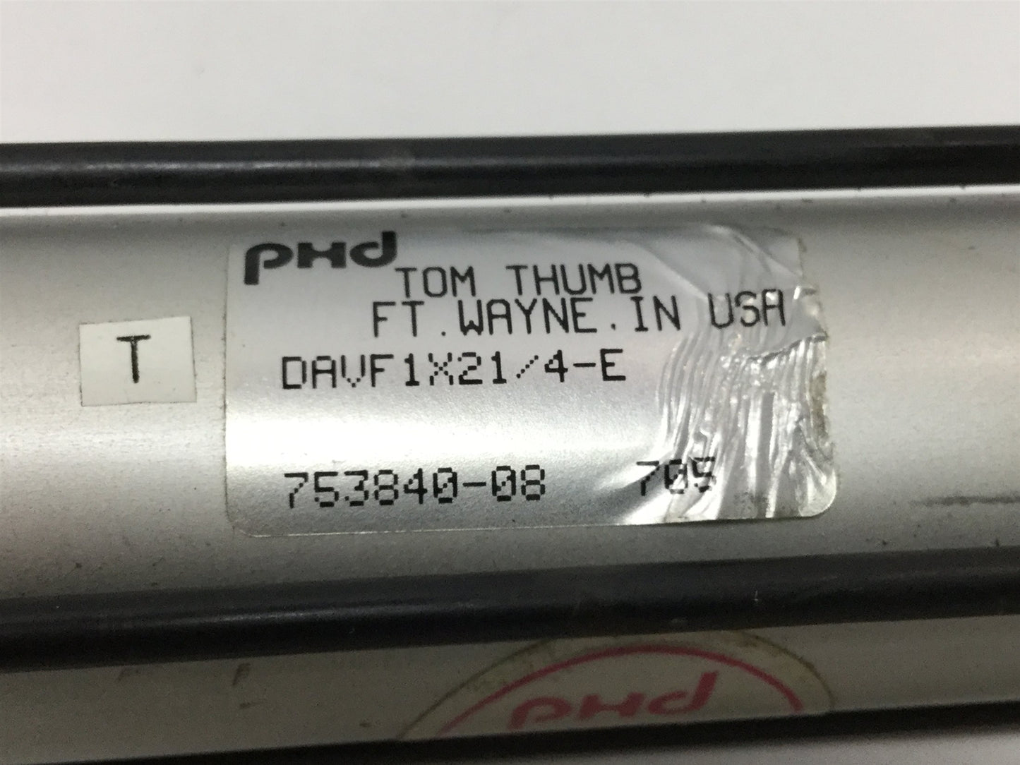 Used PHD DAVF1X21/4-E Pneumatic Double Rod Cylinder, 1" Bore, 2-1/4" Stroke, 1/8"NPT