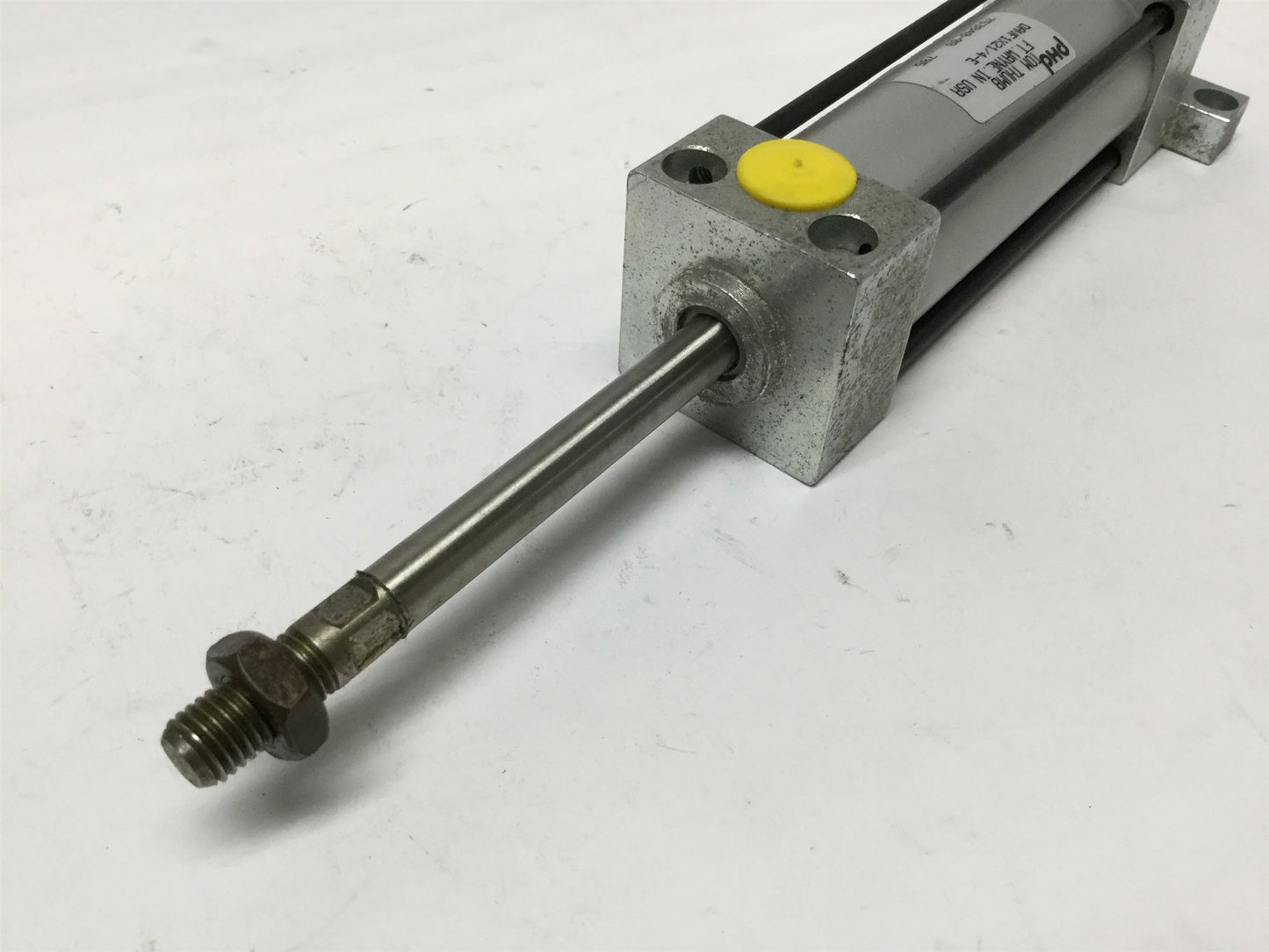 New – Open box PHD DAVF1X21/4-E Pneumatic Double Rod Cylinder, 1" Bore, 2-1/4" Stroke, 1/8"NPT