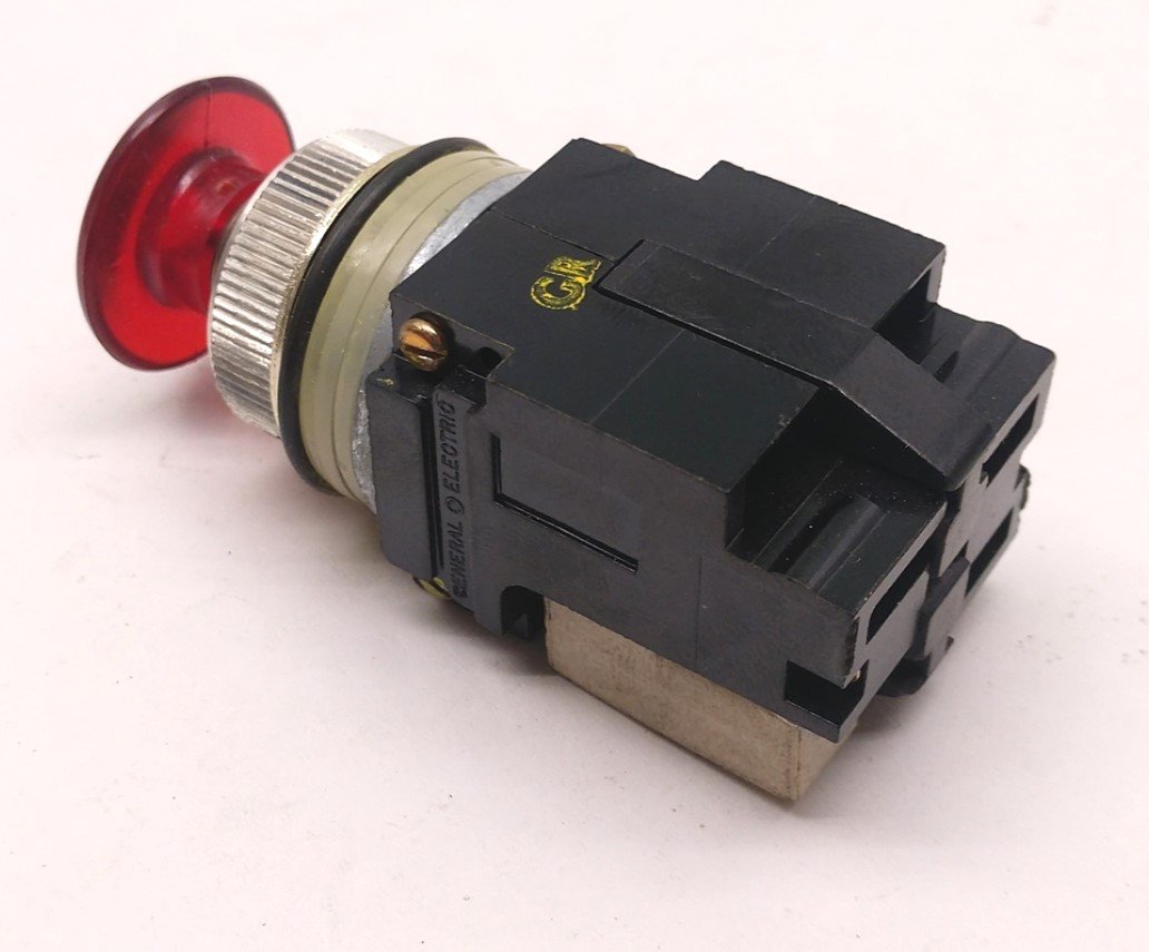 Used In Box General Electric CR104E3227 Mini Oil-tight Illuminating Push Button