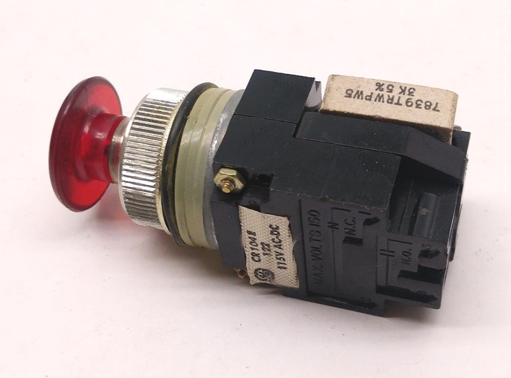 Used In Box General Electric CR104E3227 Mini Oil-tight Illuminating Push Button
