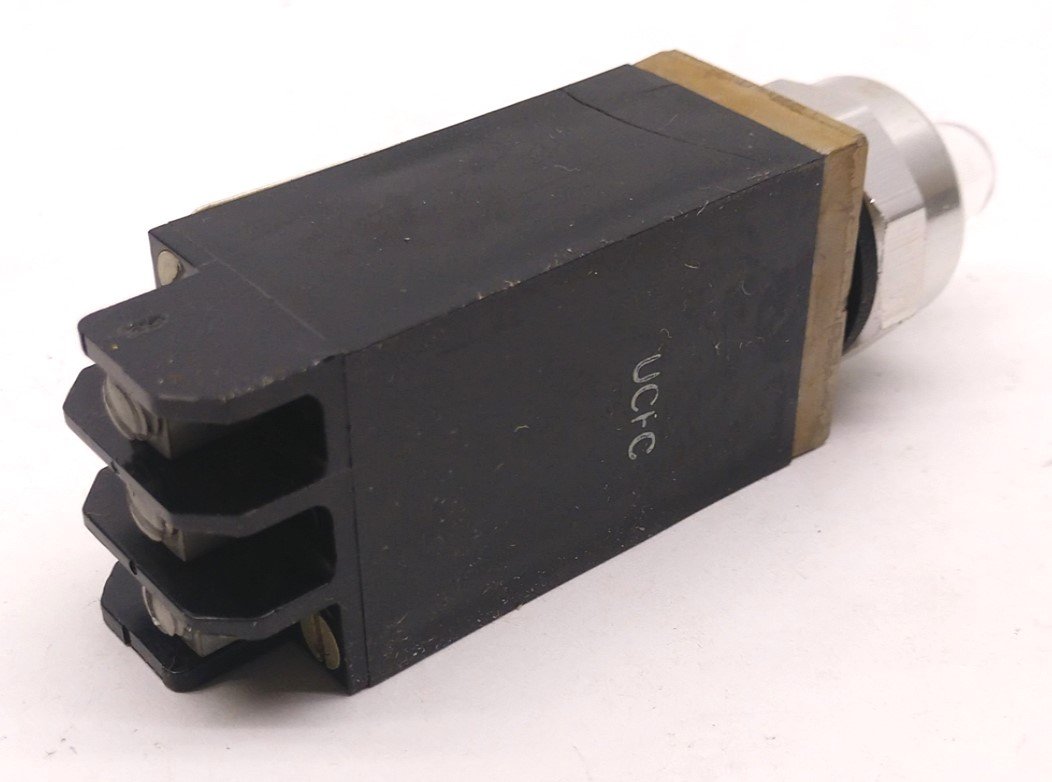 Used In Box Allen-Bradley Bulletin 800T-PST16 Small Push -to-Test Pilot Light