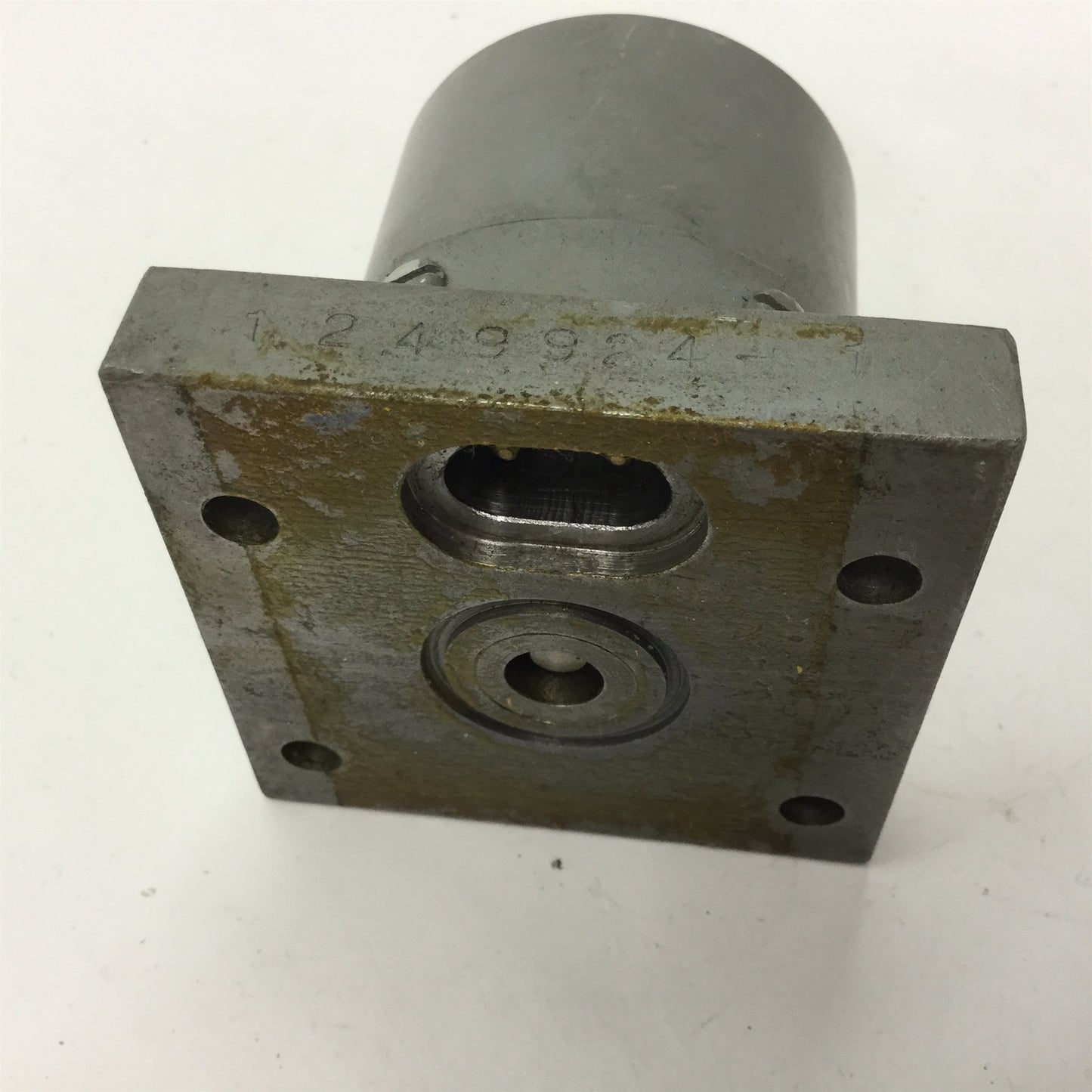 Used 1249924-1AC Solenoid for Hydraulic Valve, Mounting Holes: 42mm x 54mm