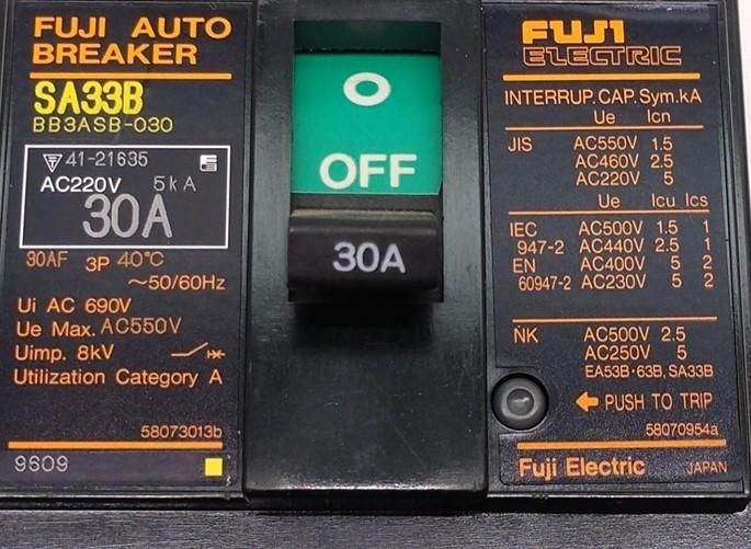 Used Fuji SA33B Auto Breaker, Current Rating: 30A, Voltage Rating: 550VAC, 3-Pole