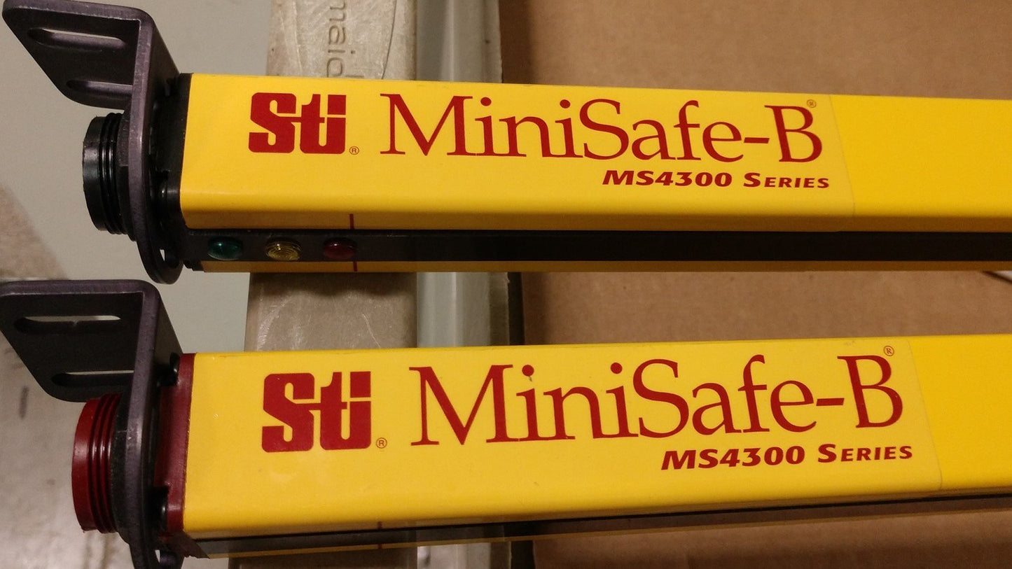 Used STI MiniSafe-B MS4332BR RCVR 32 & MS4332BX XMTR 32 Light Curtains Series MS4300