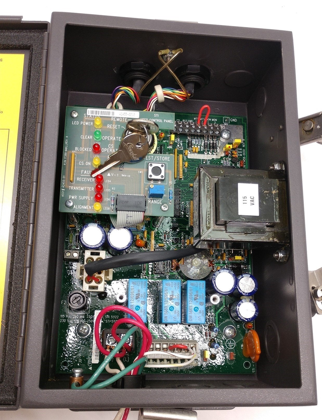 Used STI MiniSafe-B/FlexSafe 4300B 43268-0320 MS4332B-2 32" Light Curtain Controller