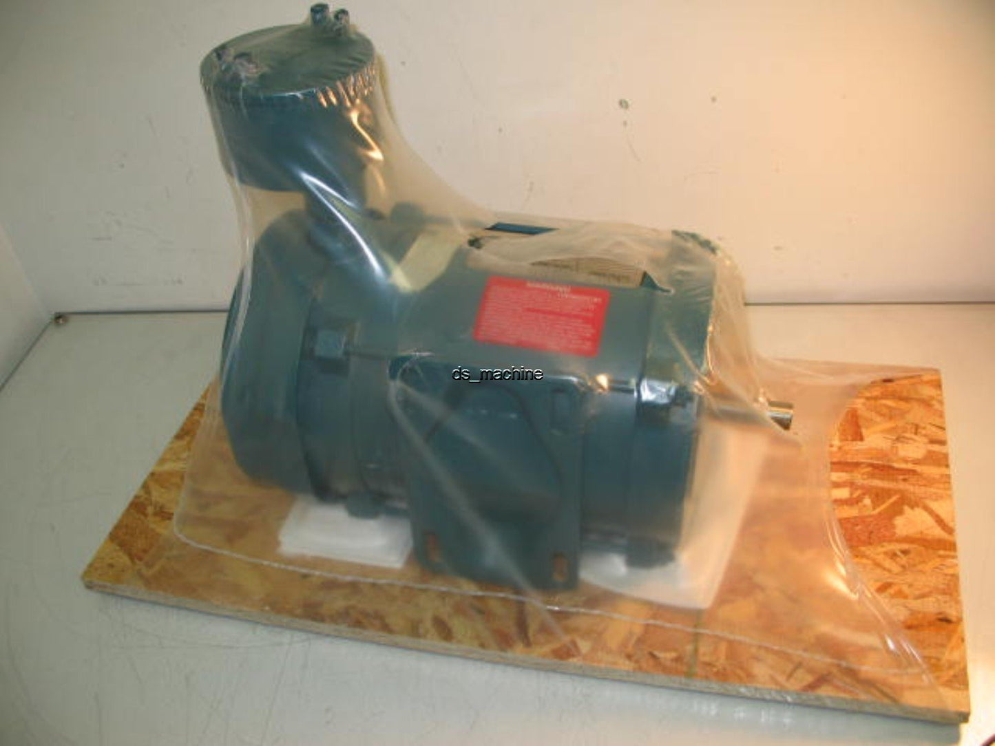 New Reliance Electric E Master AC Motor B79U3686M-SZ 3, 1/2 HP, 115/230V