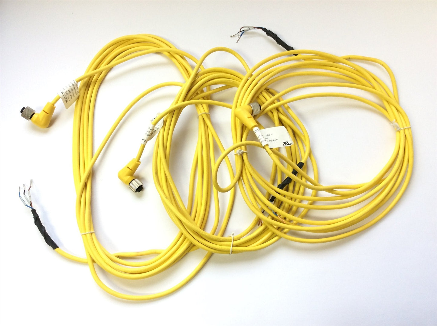 New – Open box Lot of 3 Mencom MDC-4FP-5M-R Cordset M12 to Flying Leads, Female 90° 300V, 15 FT