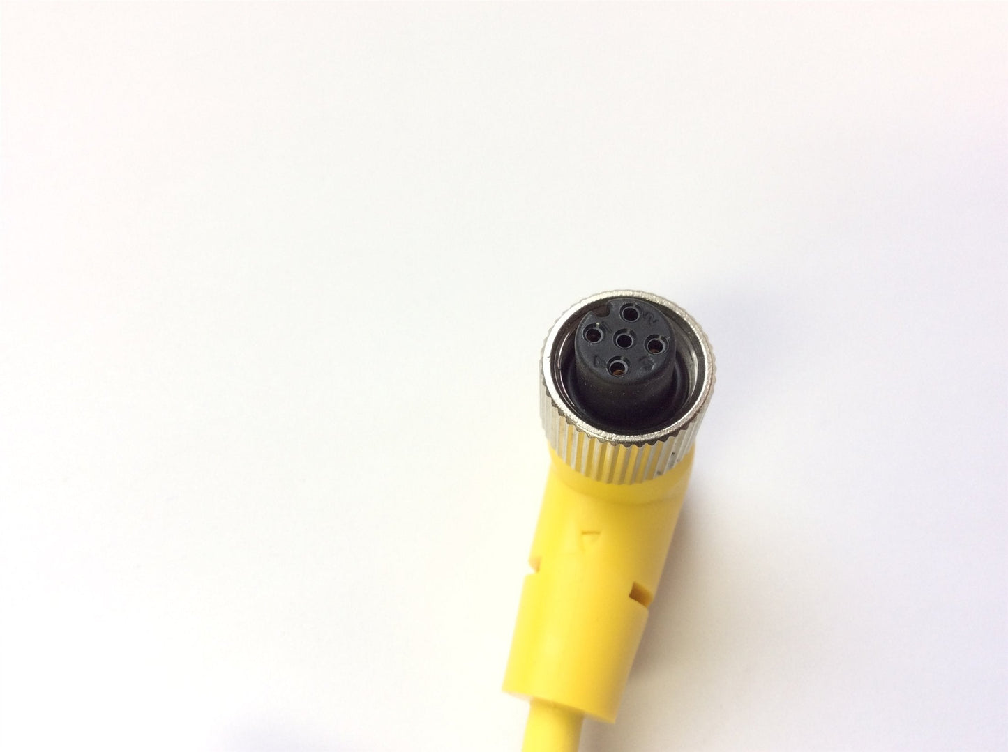 New – Open box Lot of 3 Mencom MDC-4FP-5M-R Cordset M12 to Flying Leads, Female 90° 300V, 15 FT