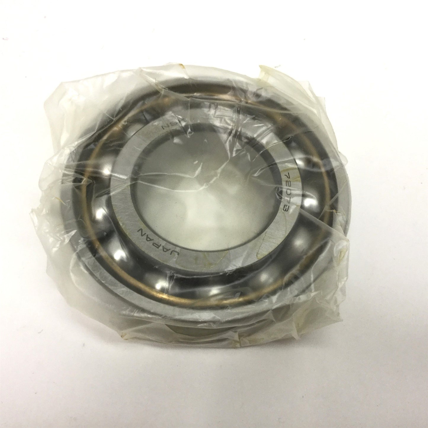 New NSK 7207BYG Angular Contact Bearing, Bore: 35mm, OD: 72mm, Width: 17mm