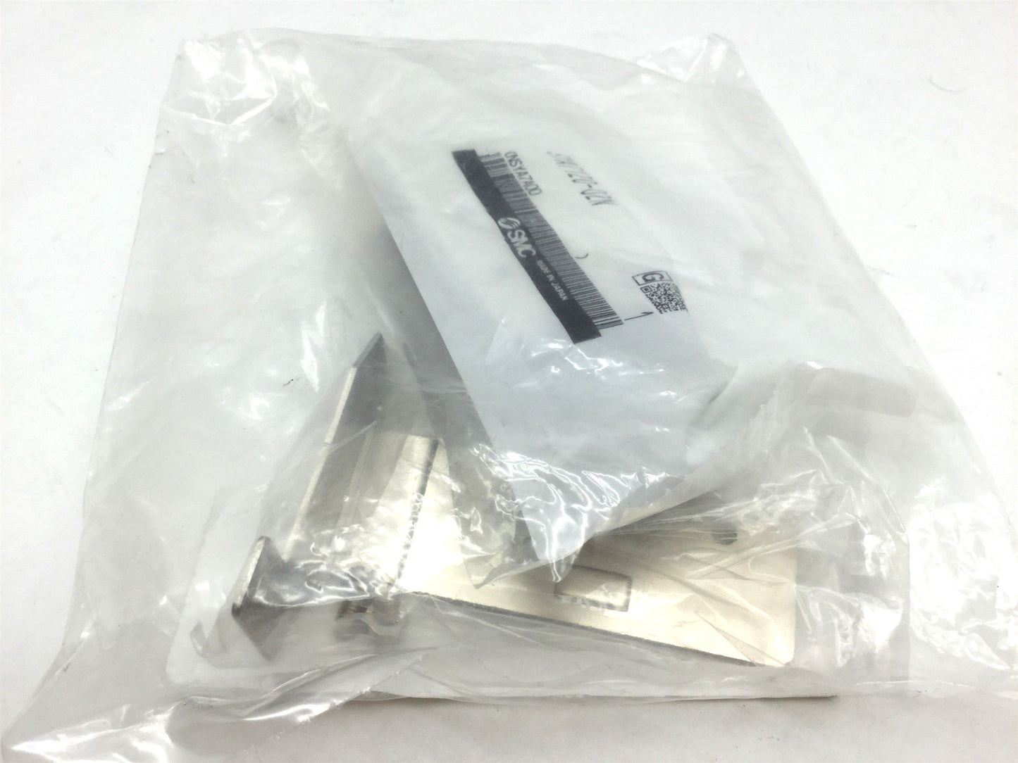 New SMC SYA7120-02N Air Pilot Valve 2-Position 5-Port, Ports: 1/4" NPT & 1/8" NPT