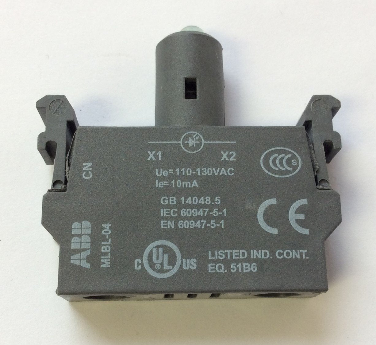 New – Open box Lot of 2 ABB LED Illuminated Selector Switch 3-Pos Maintained/Momentary, Green