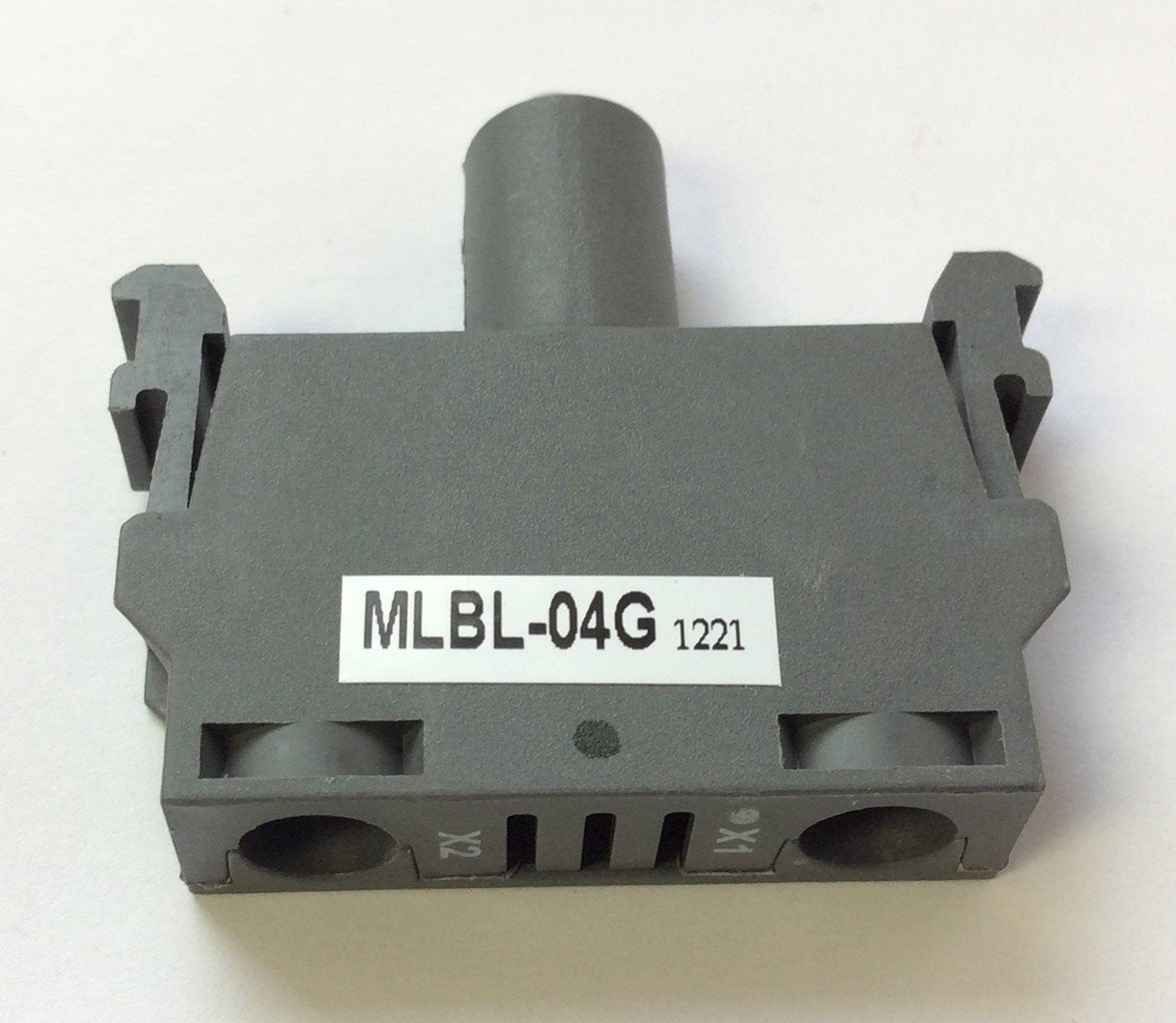 New – Open box Lot of 2 ABB LED Illuminated Selector Switch 3-Pos Maintained/Momentary, Green