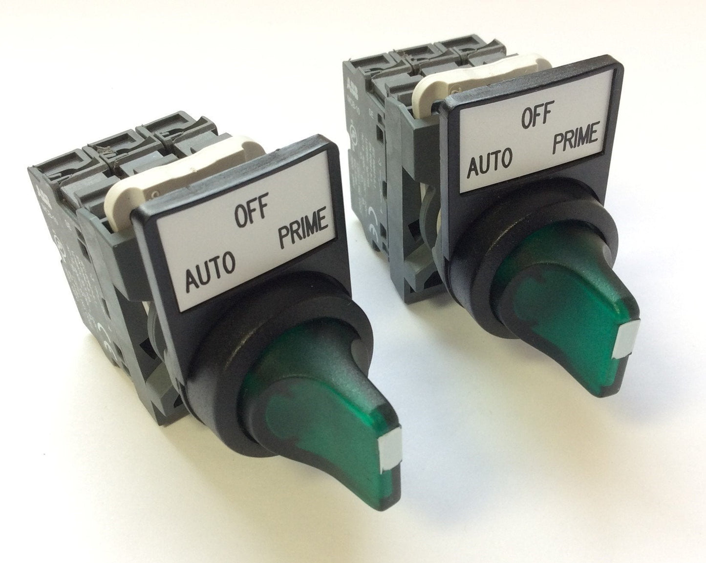 New – Open box Lot of 2 ABB LED Illuminated Selector Switch 3-Pos Maintained/Momentary, Green