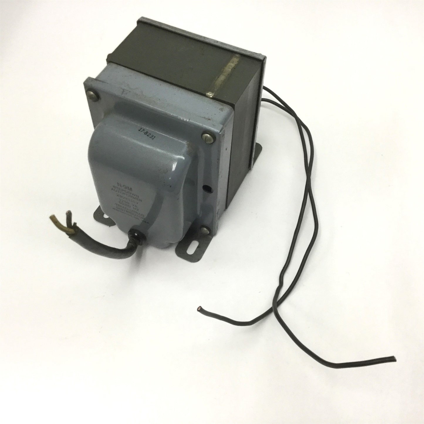 Used Triad-Utrad N-9M Stepdown Autoformer, Voltage: 230/115V, Rating: 1250VA