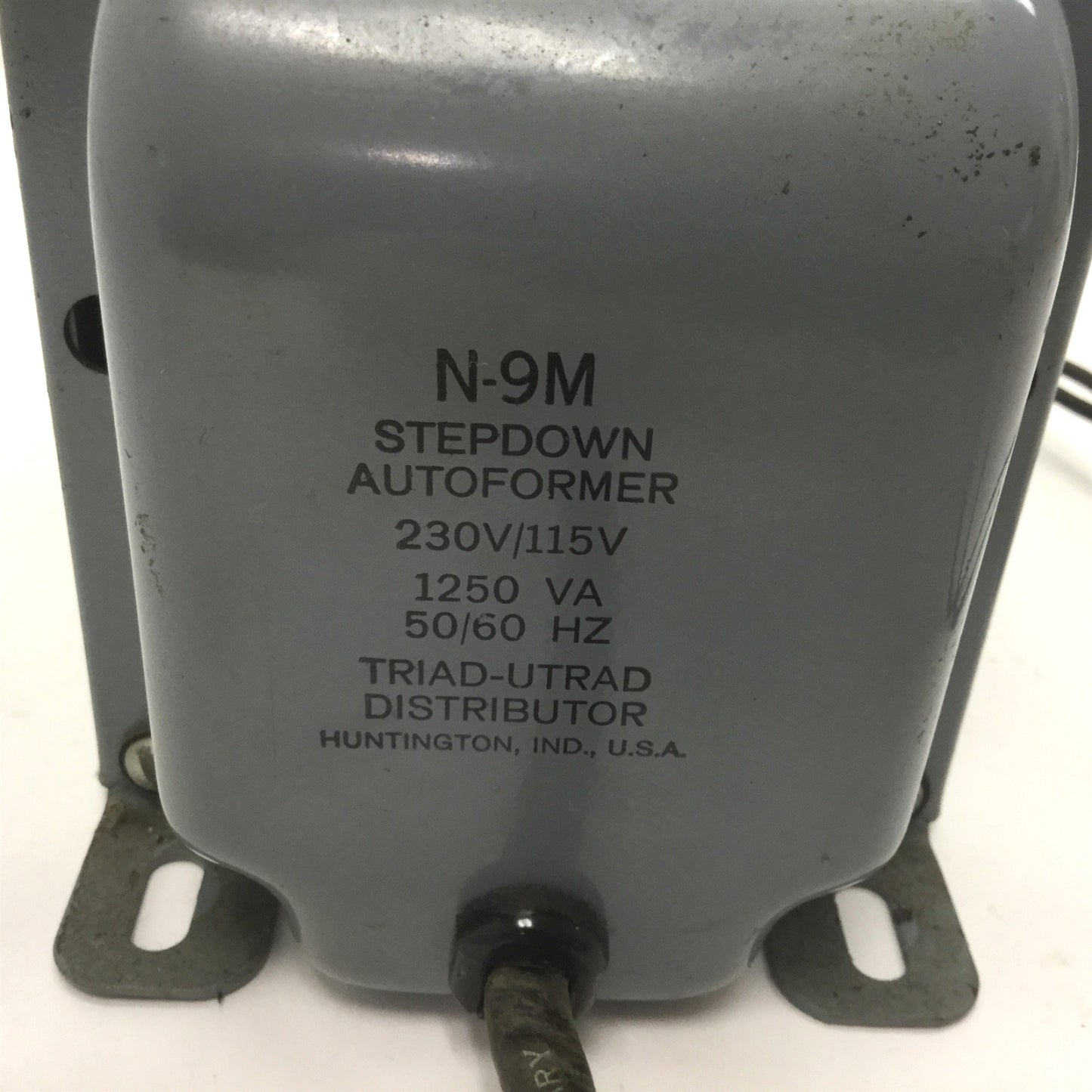 Used Triad-Utrad N-9M Stepdown Autoformer, Voltage: 230/115V, Rating: 1250VA
