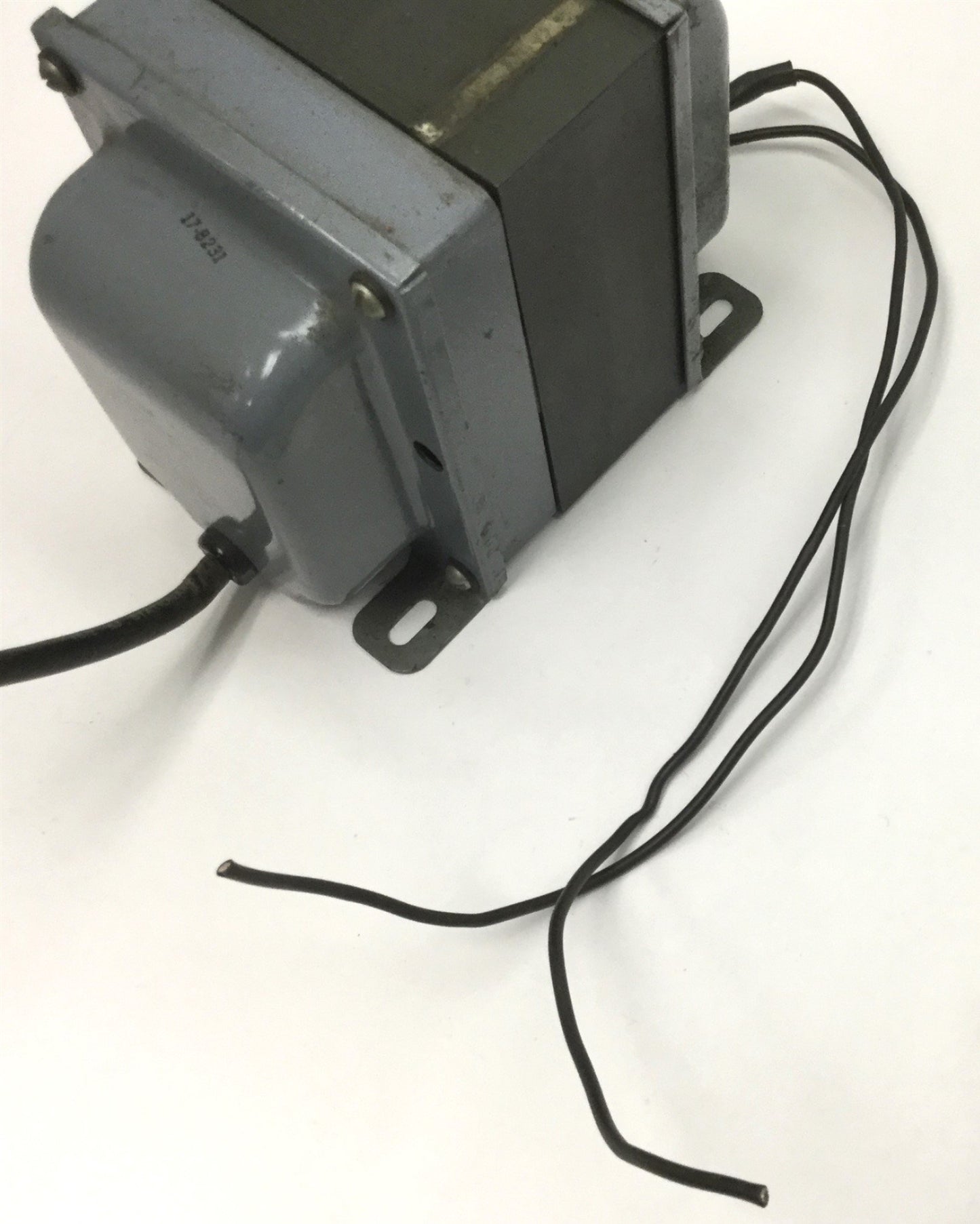 Used Triad-Utrad N-9M Stepdown Autoformer, Voltage: 230/115V, Rating: 1250VA
