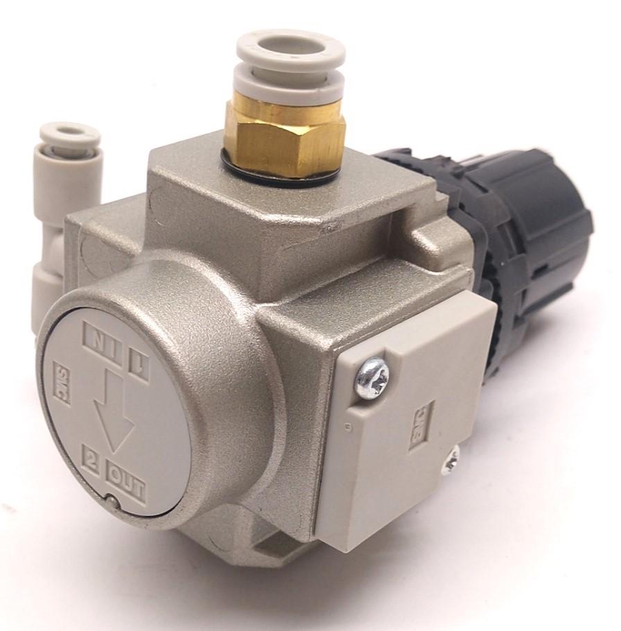 Used SMC AR25-N02H-1Z Modular Regulator, 1/4 NPT, Set Pressure: 3~30PSI