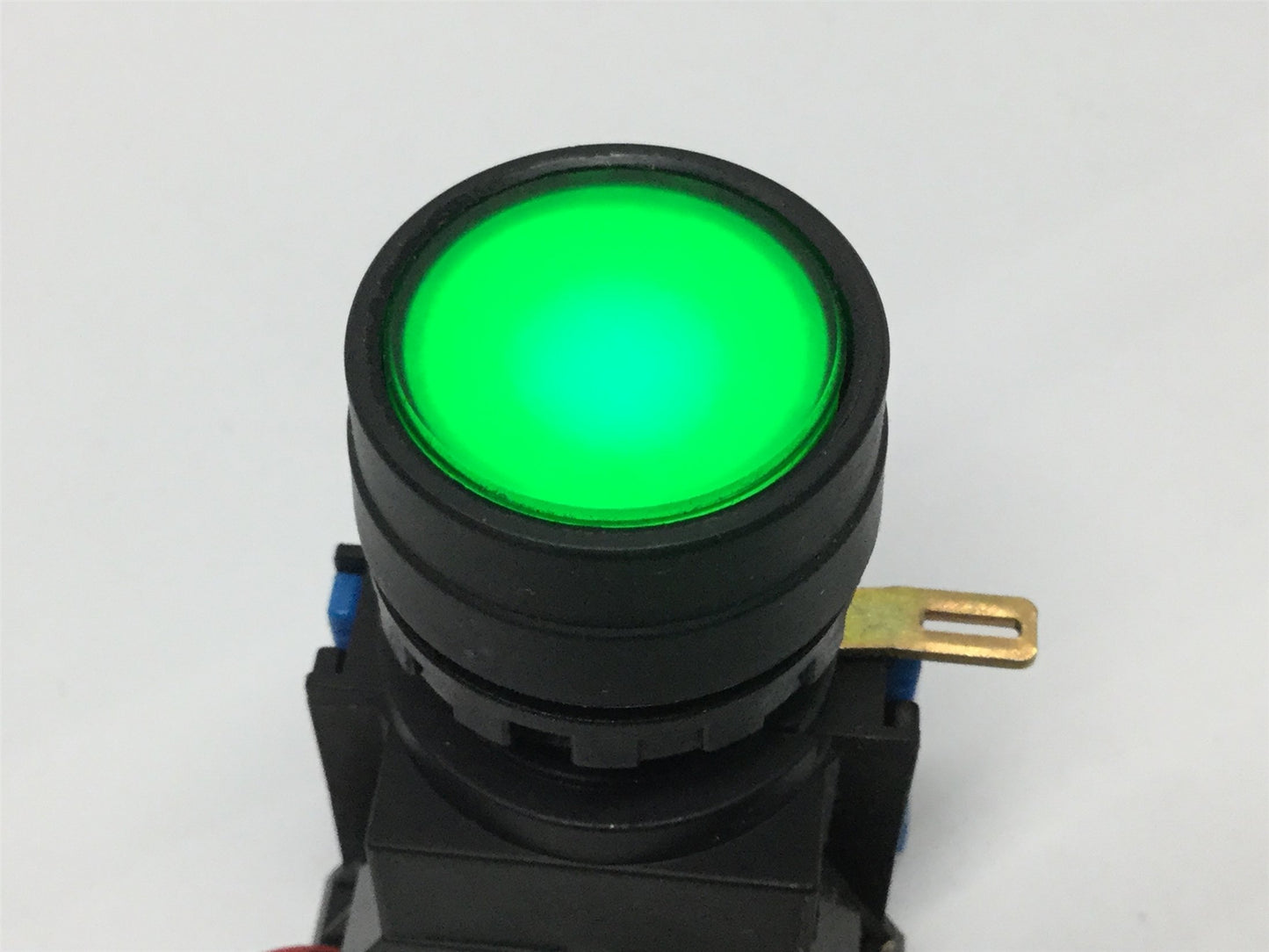 Used Idec HW1B-M1F10 Illuminated Pushbutton Switch, 5-30VDC Green LED, 600V/10A N.O.