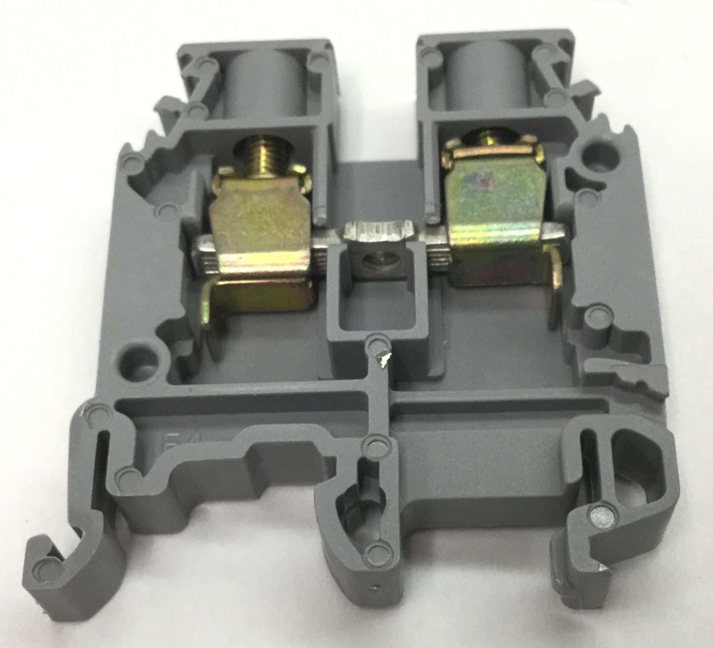 Used Lot of 74 Entrelec M6/8 5118 Screw Terminal Blocks, Rating: 600V 50A, Gray