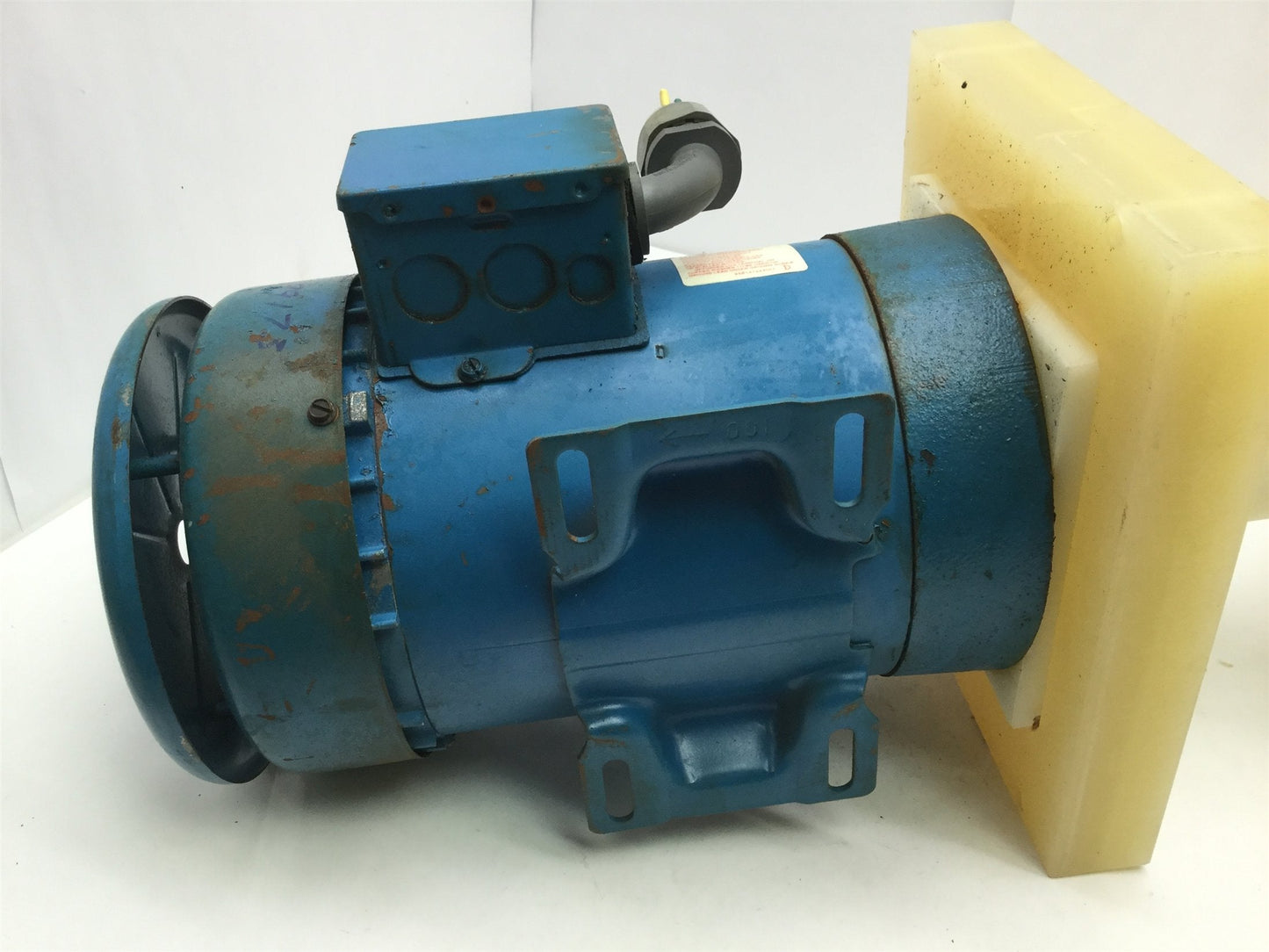 Used Penguin P-3/4BHP Vertical Pump & Motor, 208-230/460VAC, 70GPM, 3/4HP, 46' Head