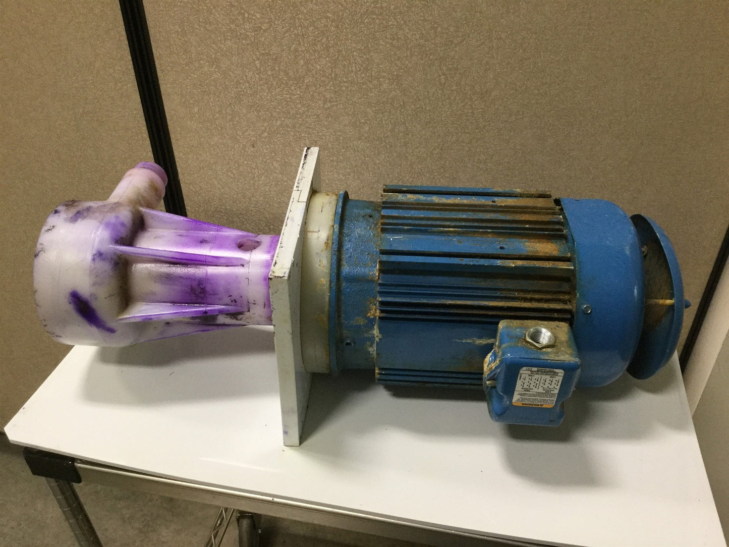 Used Penguin P-5CK Vertical Pump & Motor, 172GPM, 208-230/460VAC, 5HP, 122' Head
