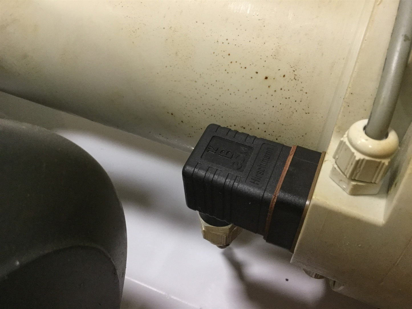 Used Höllmüller HSTP2D Immersion Pump 1.1/50 VK 200-460VAC 60Hz 2P, Dietz Motor